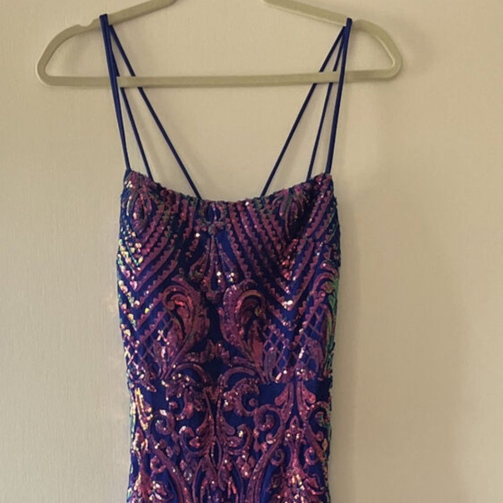 Windsor Purple Blue sequin prom dress size M Long Zipper Adjustable Strap